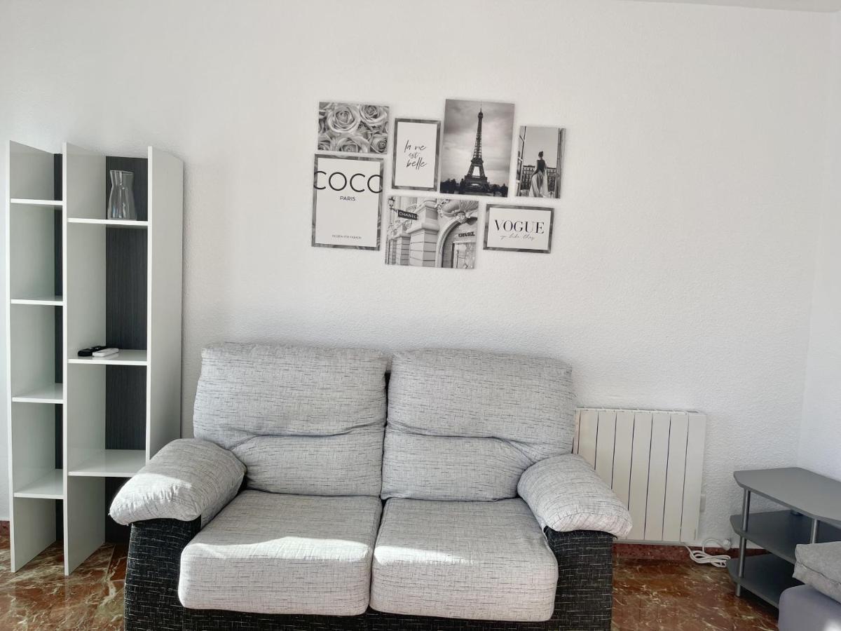 Appartement Acacias Views *